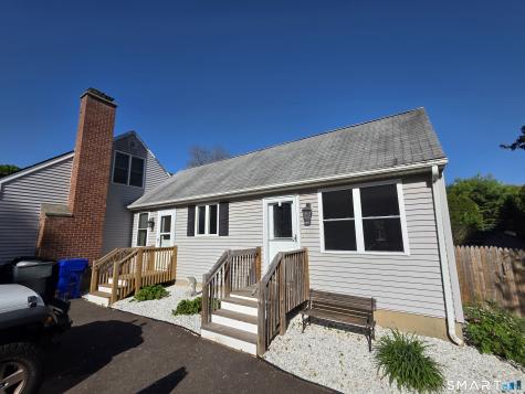 15 Van Buren Road Enfield CT 06082