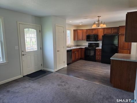 15 Van Buren Road Enfield CT 06082