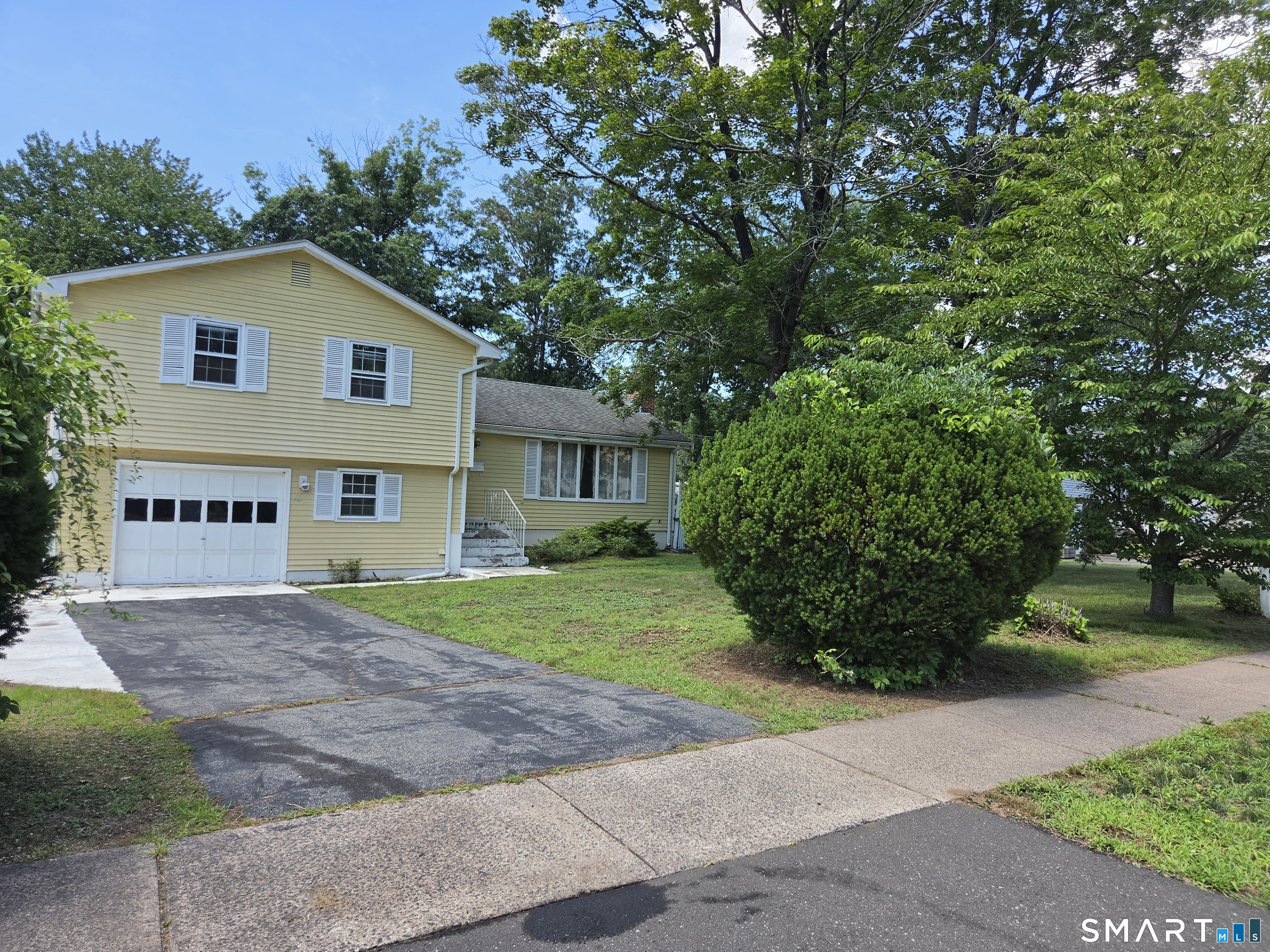 75 Bates Drive East Hartford CT 06108