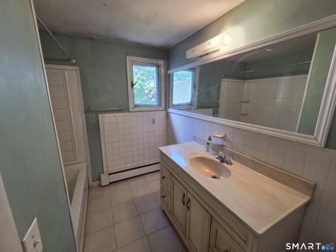 75 Bates Drive East Hartford CT 06108