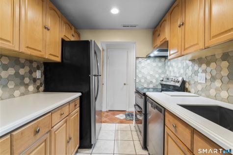 27 Amherst Place Stamford CT 06902