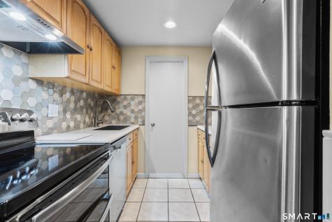 27 Amherst Place Stamford CT 06902