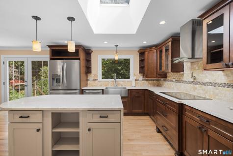 27 Amherst Place Stamford CT 06902