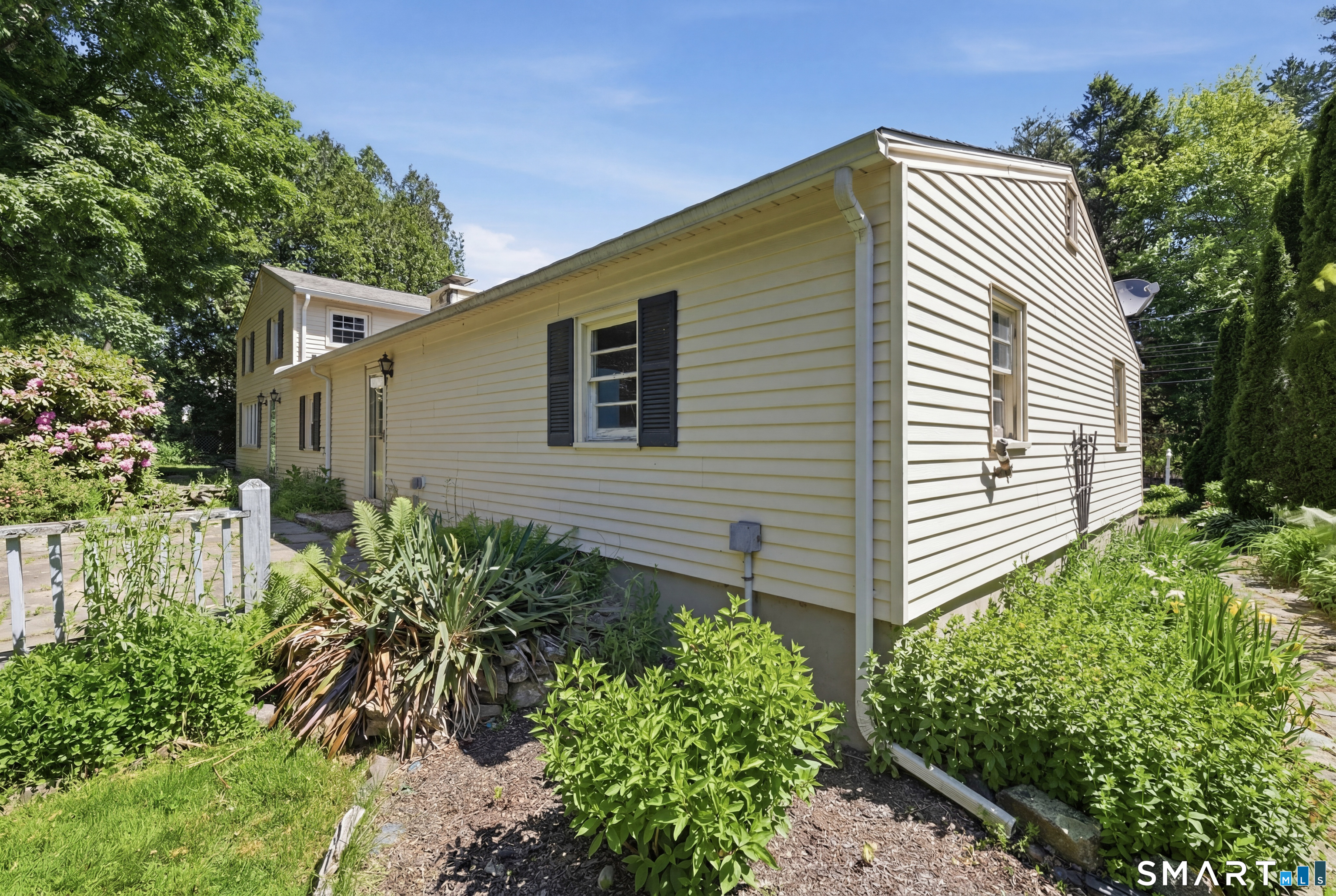 16 Hamilton Lane Watertown CT 06795