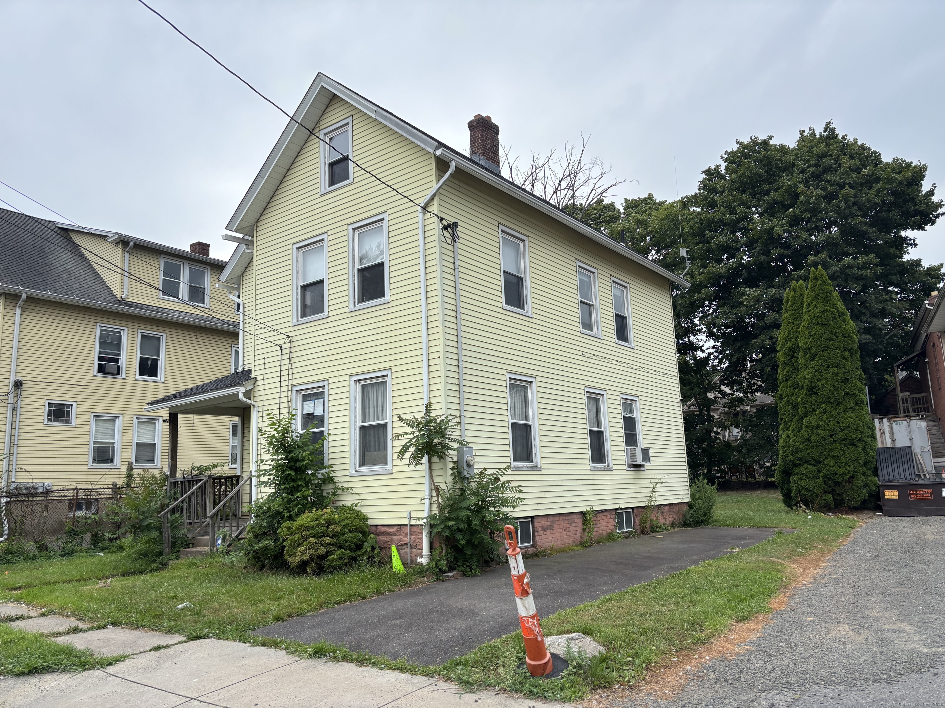 25 Clinton Avenue Middletown CT 06457