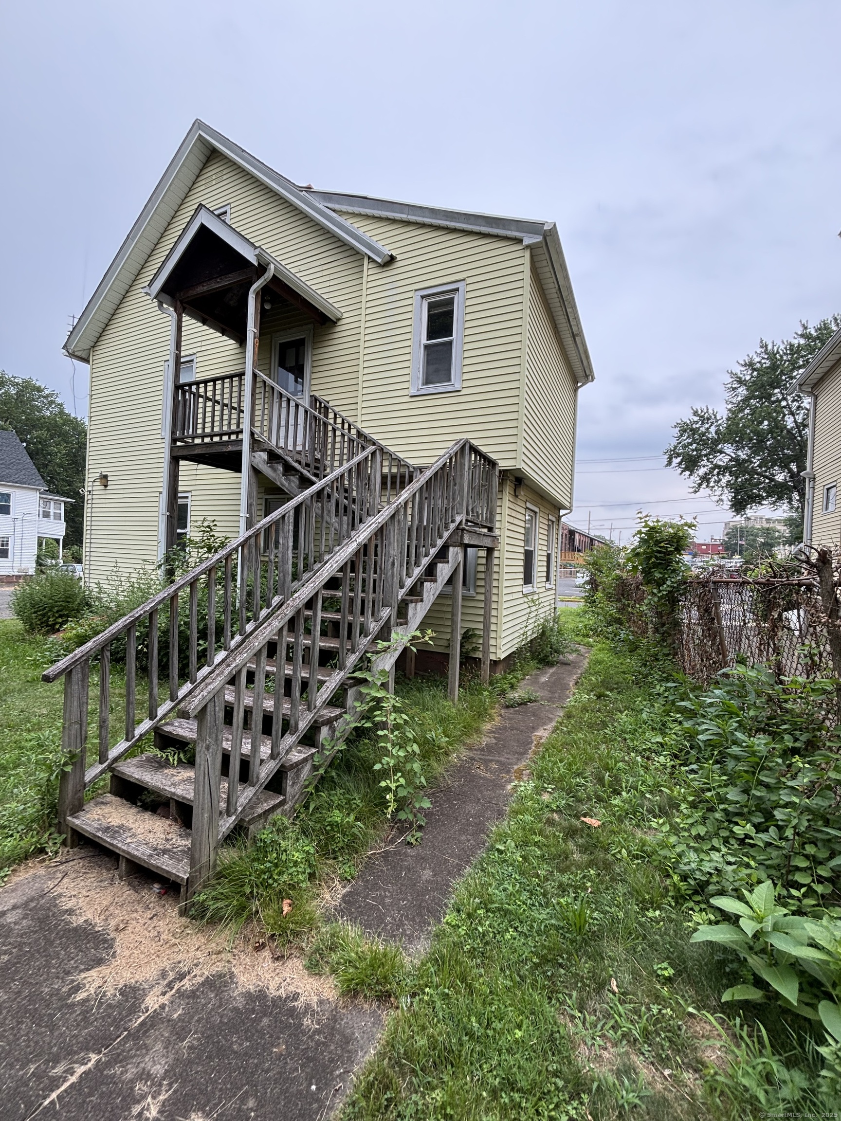 25 Clinton Avenue Middletown CT 06457