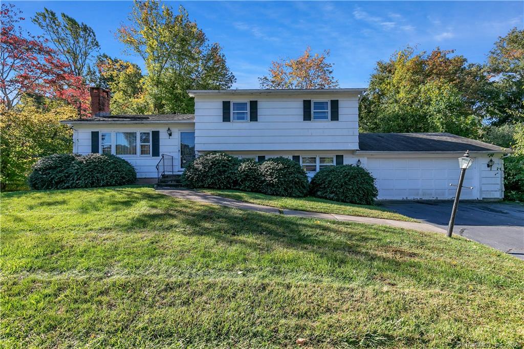 214 Deerfield Drive Hamden CT 06518