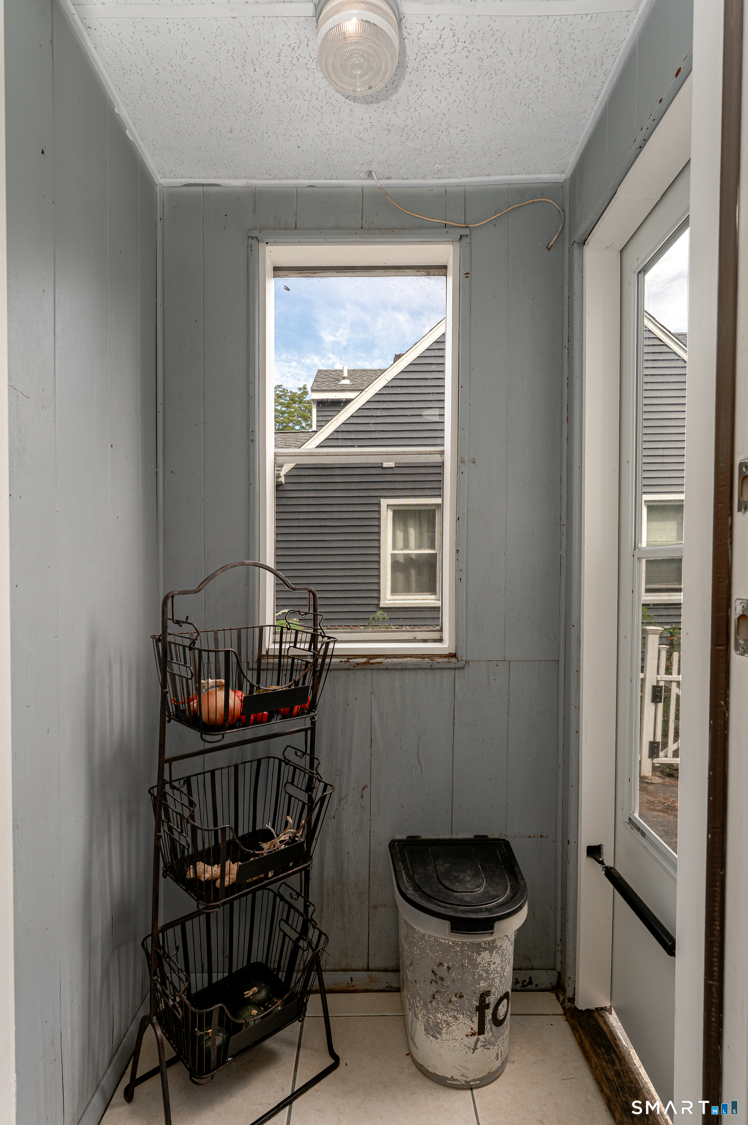 6 Nicholas Drive East Haven CT 06512