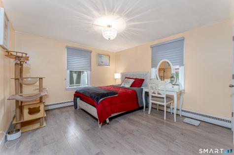 6 Nicholas Drive East Haven CT 06512