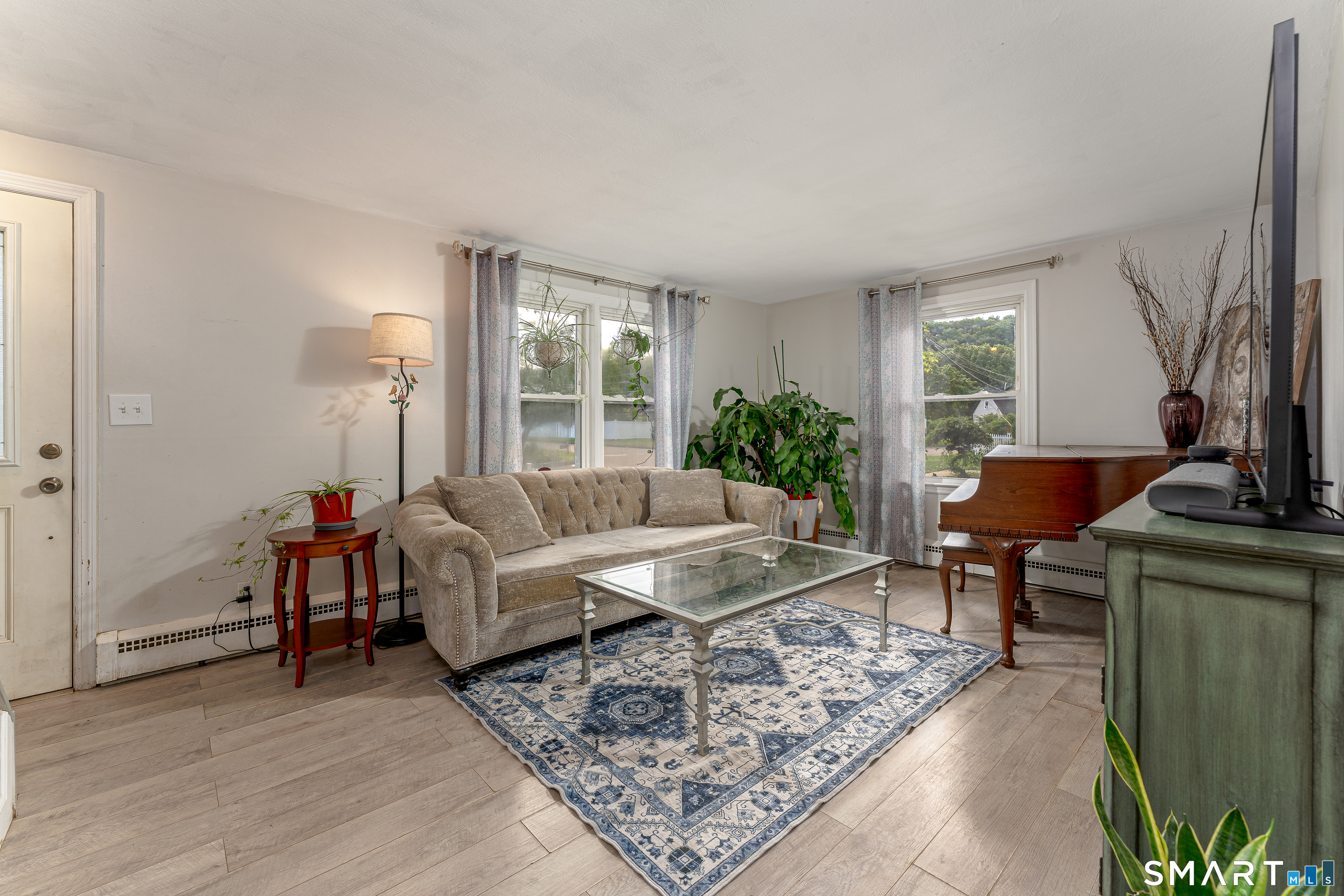 6 Nicholas Drive East Haven CT 06512