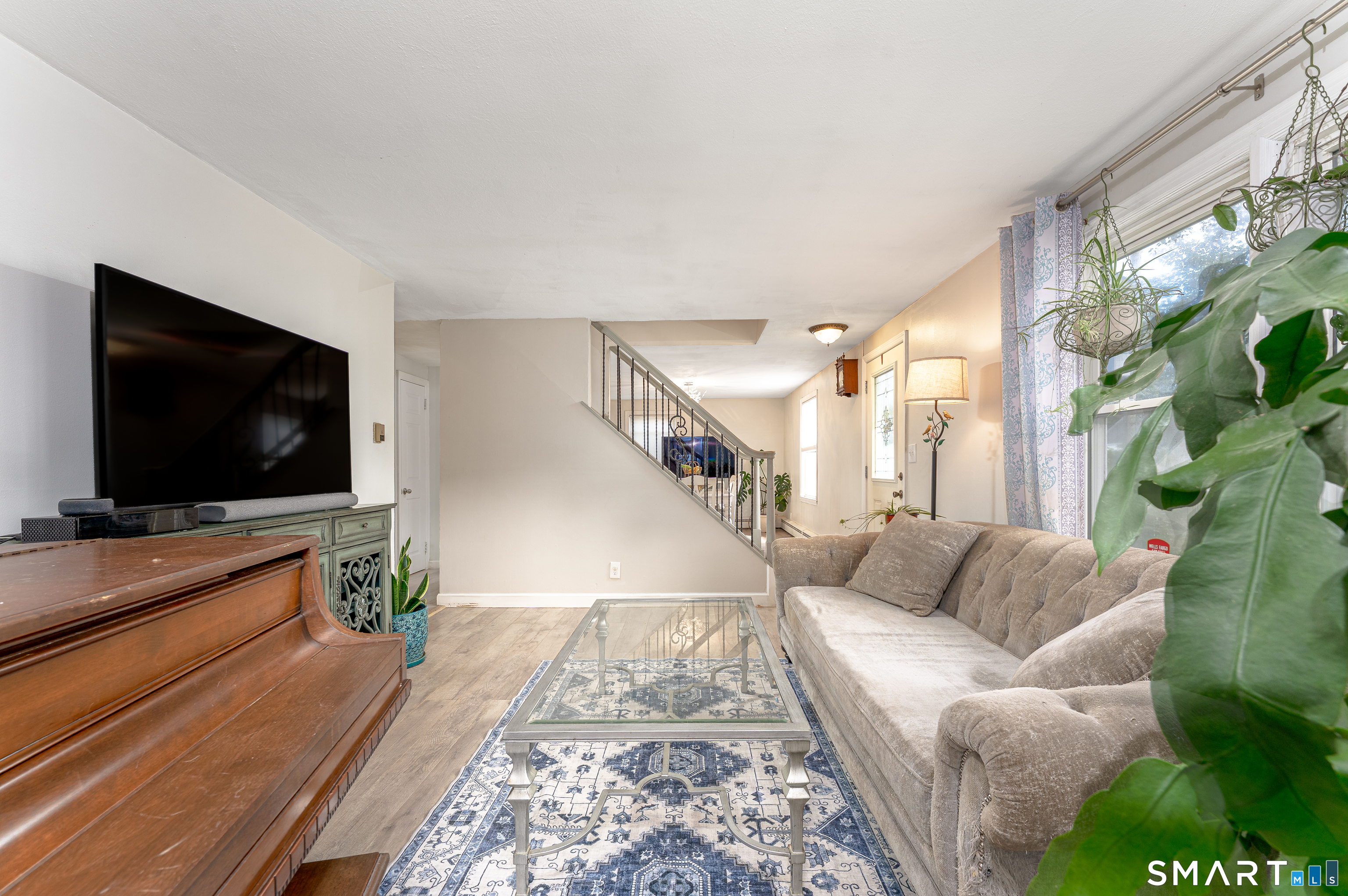6 Nicholas Drive East Haven CT 06512