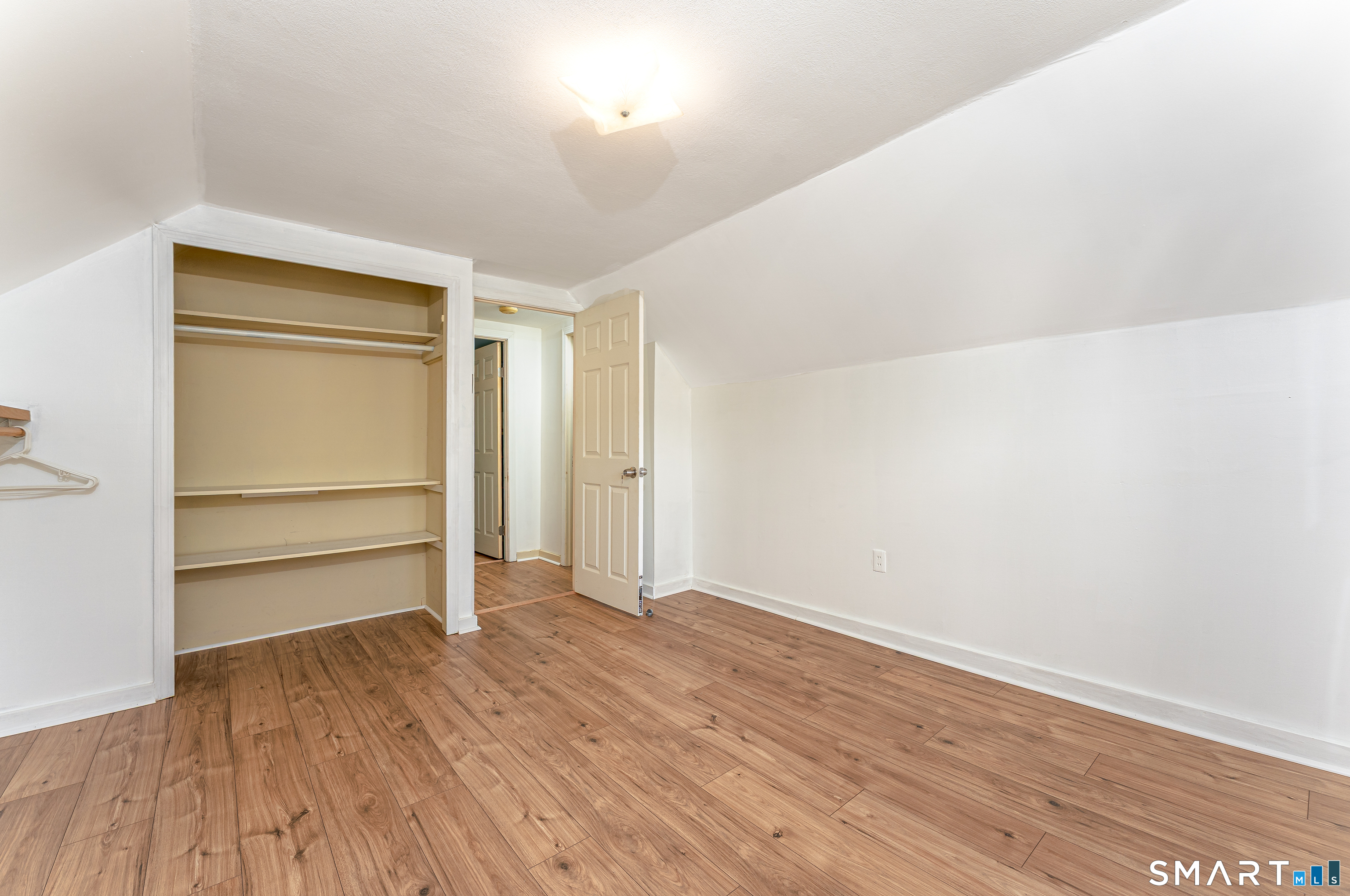 6 Nicholas Drive East Haven CT 06512
