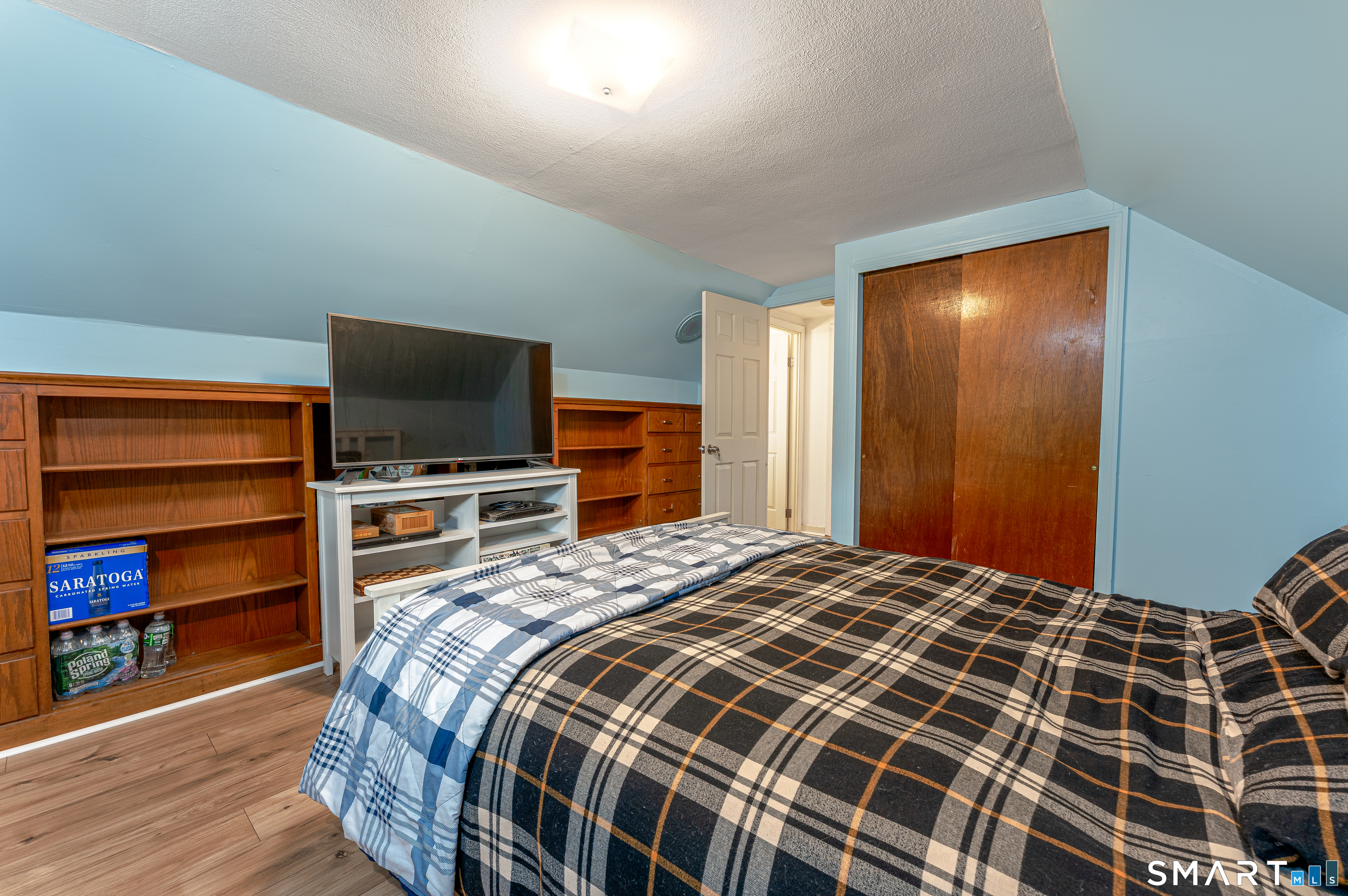 6 Nicholas Drive East Haven CT 06512