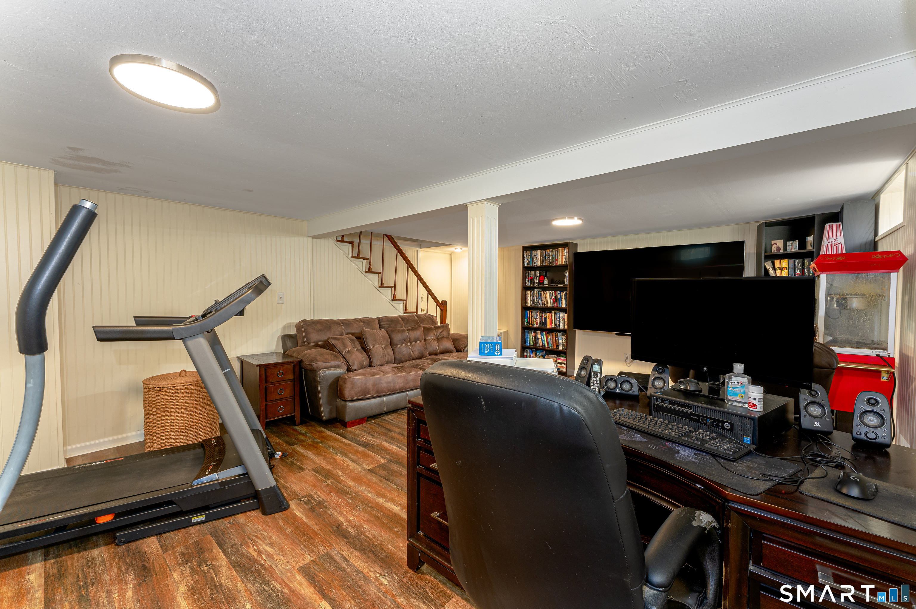 6 Nicholas Drive East Haven CT 06512