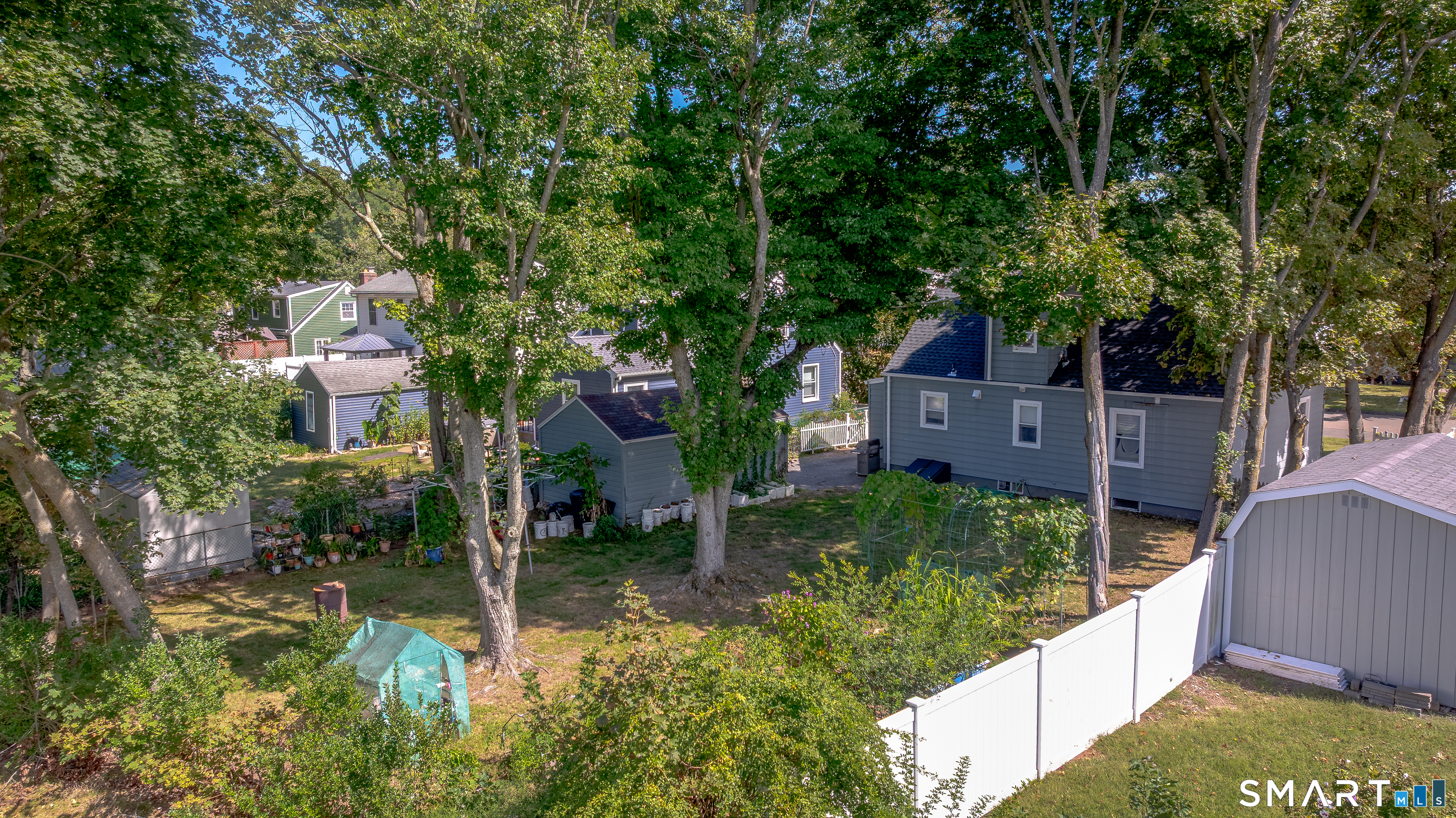 6 Nicholas Drive East Haven CT 06512