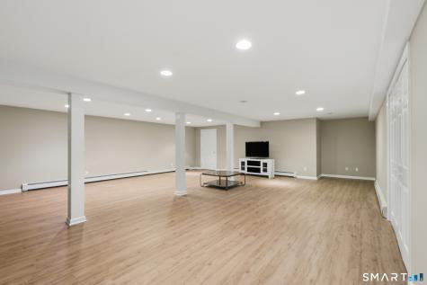 47 Canterbury Lane Monroe CT 06468