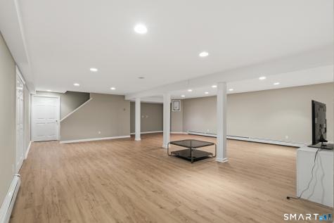 47 Canterbury Lane Monroe CT 06468