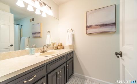 43 Flynn Lane Middletown CT 06457