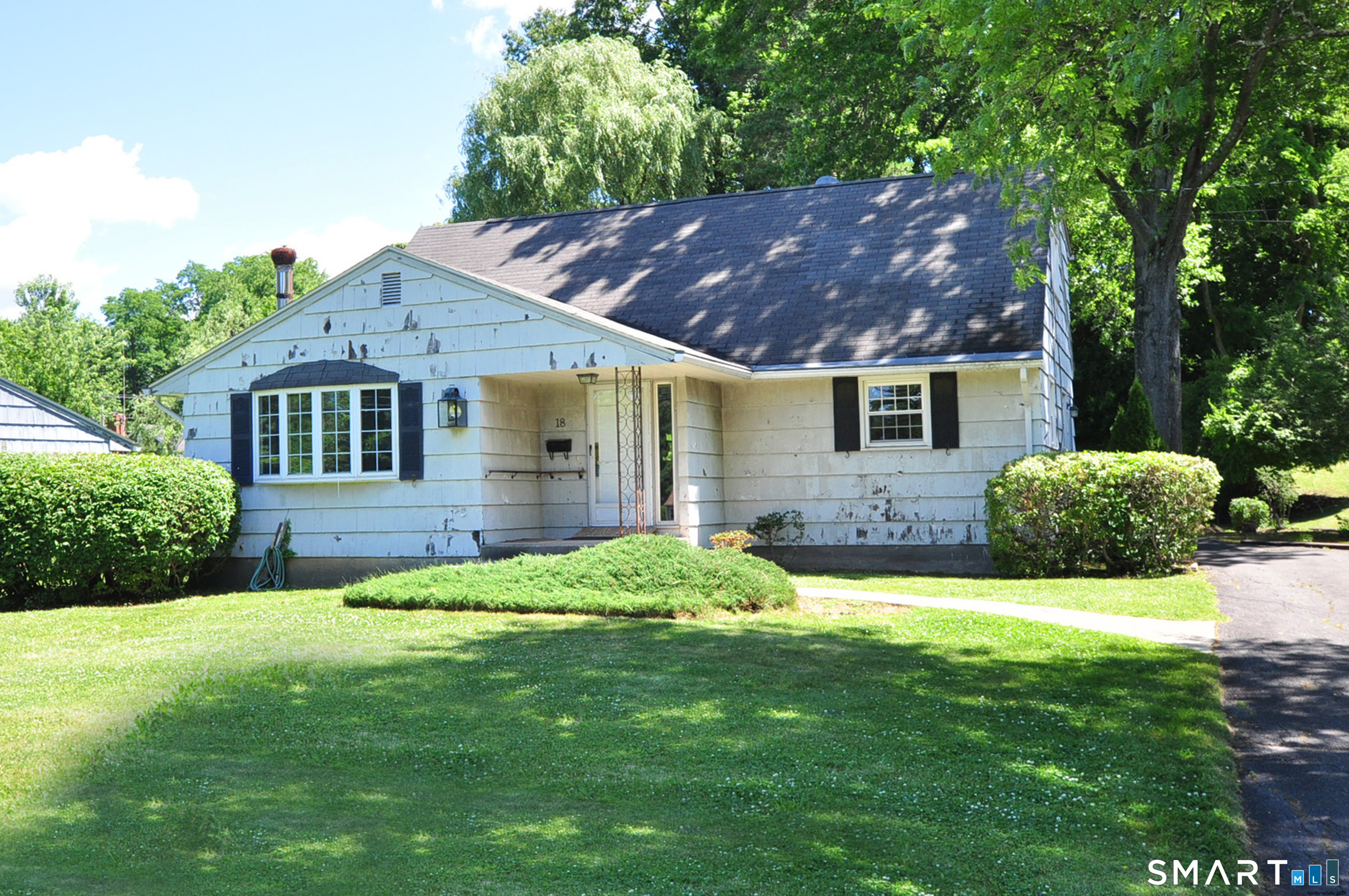 18 Ely Circle Windsor CT 06095