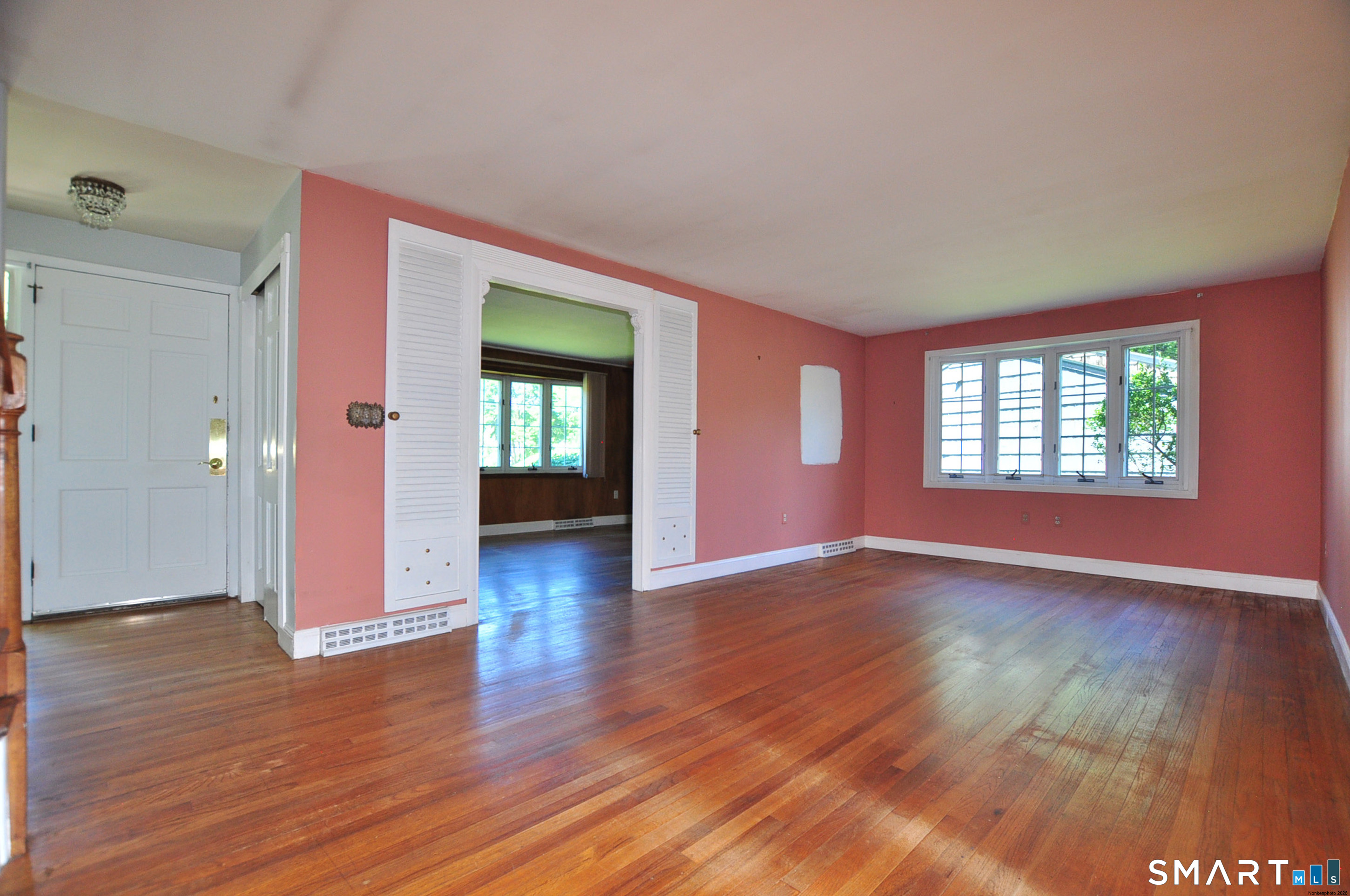 18 Ely Circle Windsor CT 06095