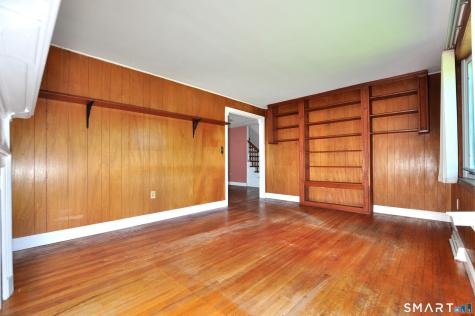 18 Ely Circle Windsor CT 06095