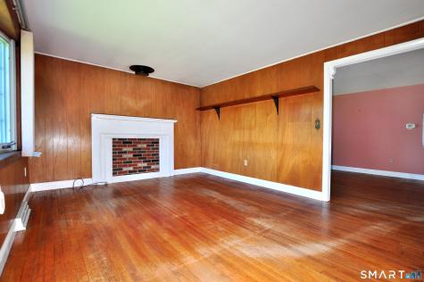 18 Ely Circle Windsor CT 06095
