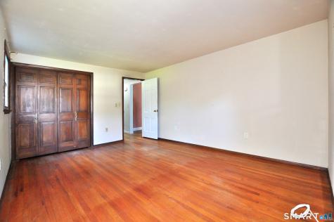 18 Ely Circle Windsor CT 06095