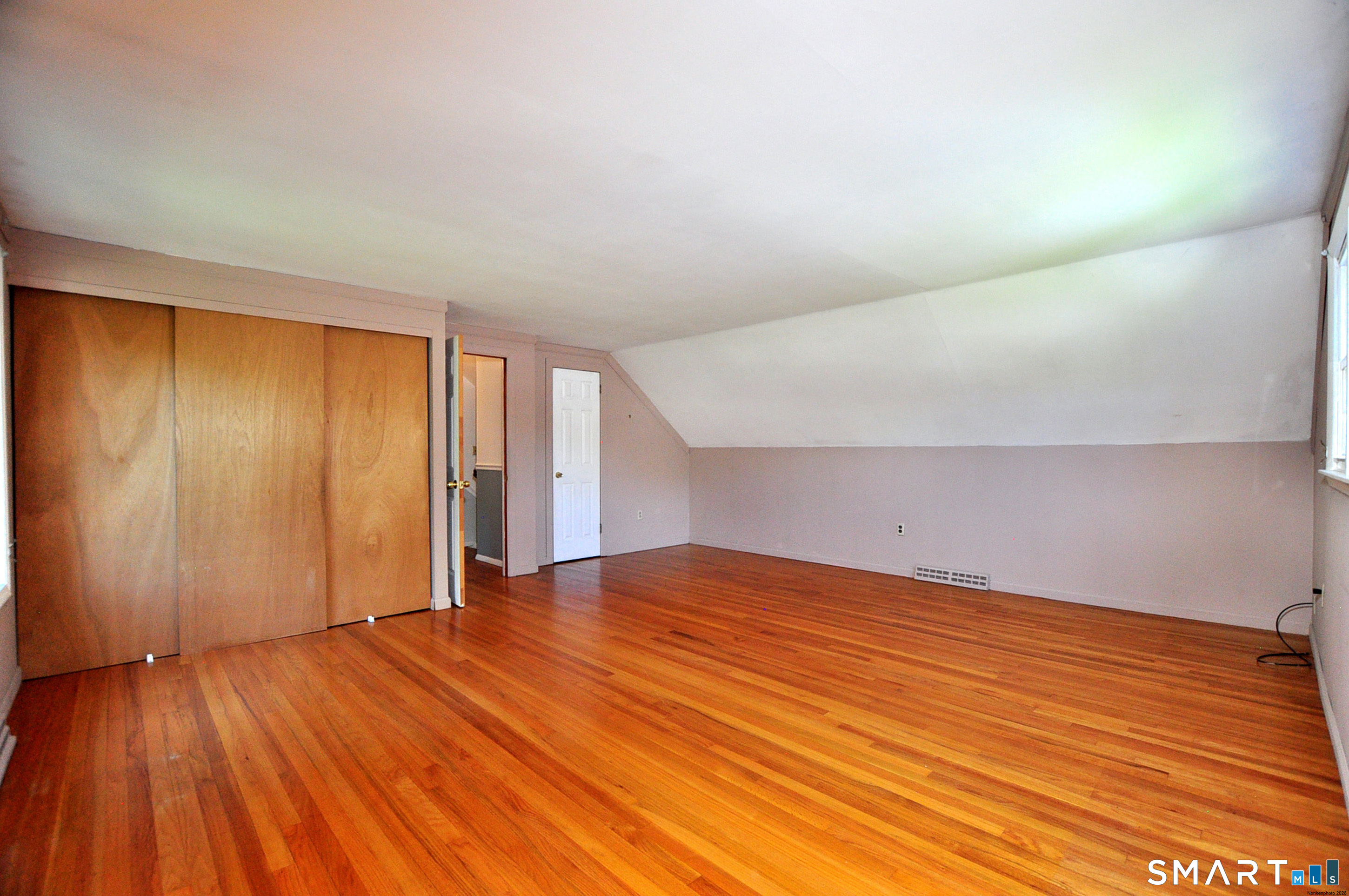 18 Ely Circle Windsor CT 06095