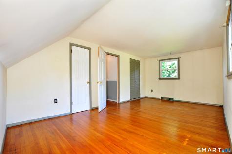 18 Ely Circle Windsor CT 06095