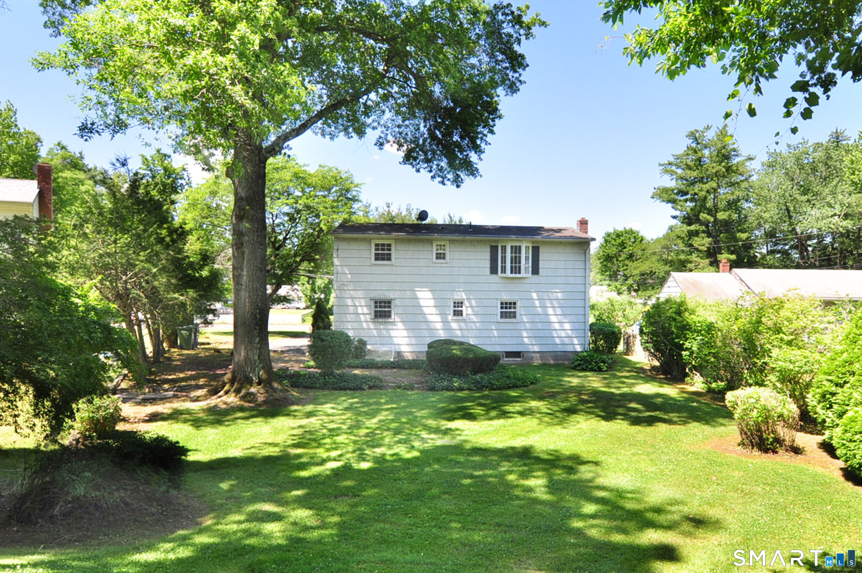 18 Ely Circle Windsor CT 06095