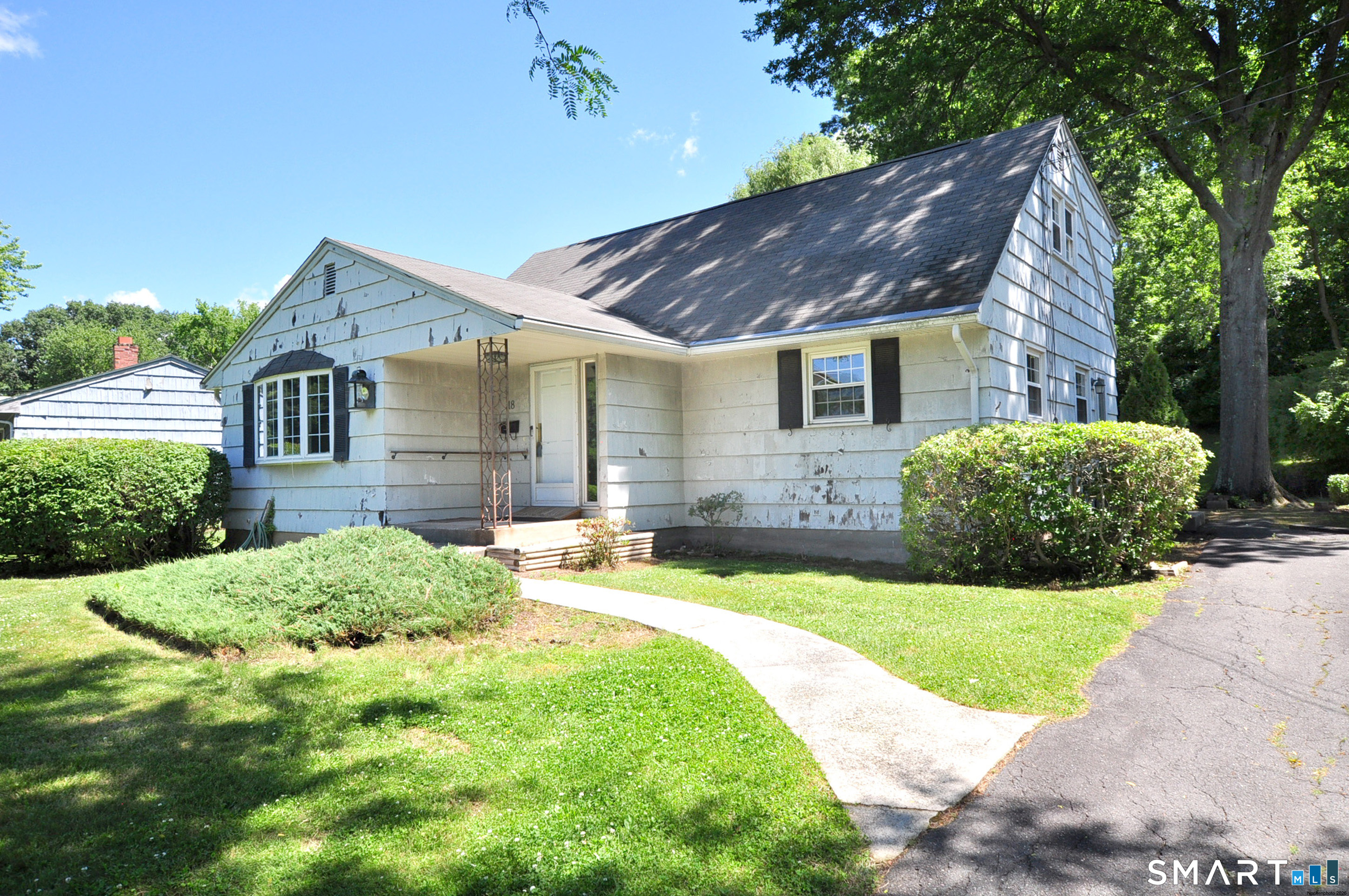 18 Ely Circle Windsor CT 06095