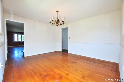 18 Ely Circle Windsor CT 06095