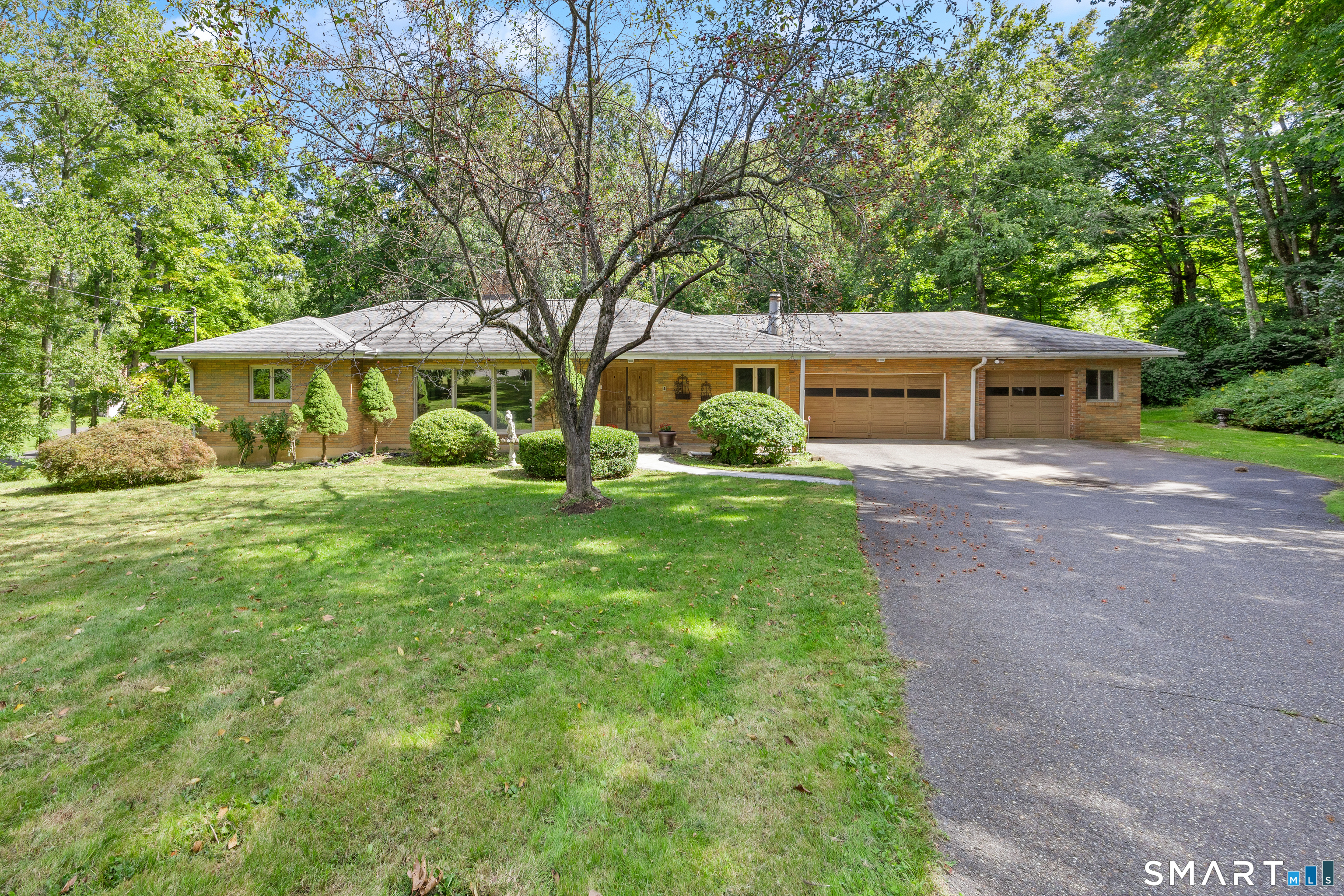25 Juniper Road Middlebury CT 06762