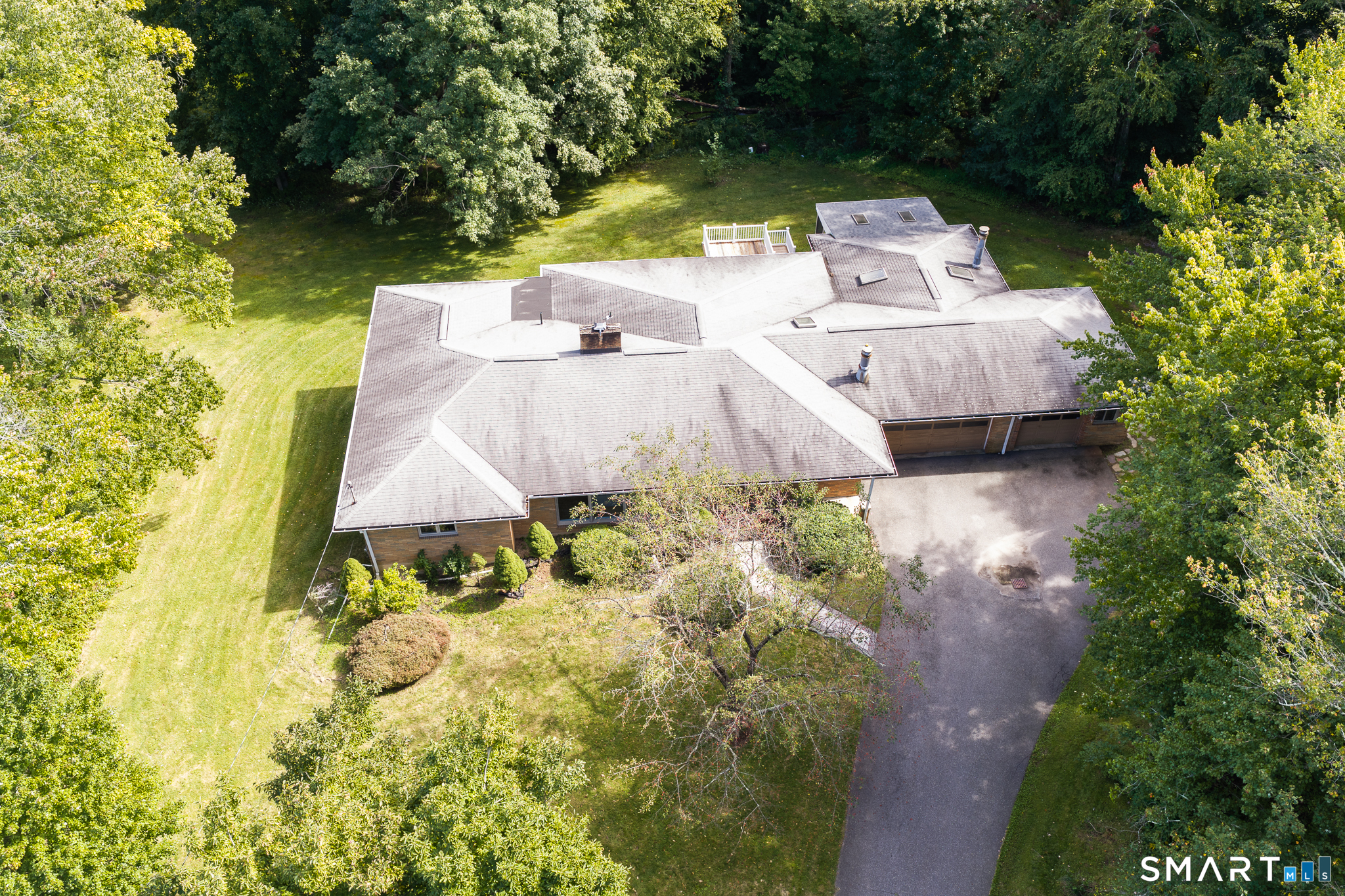 25 Juniper Road Middlebury CT 06762