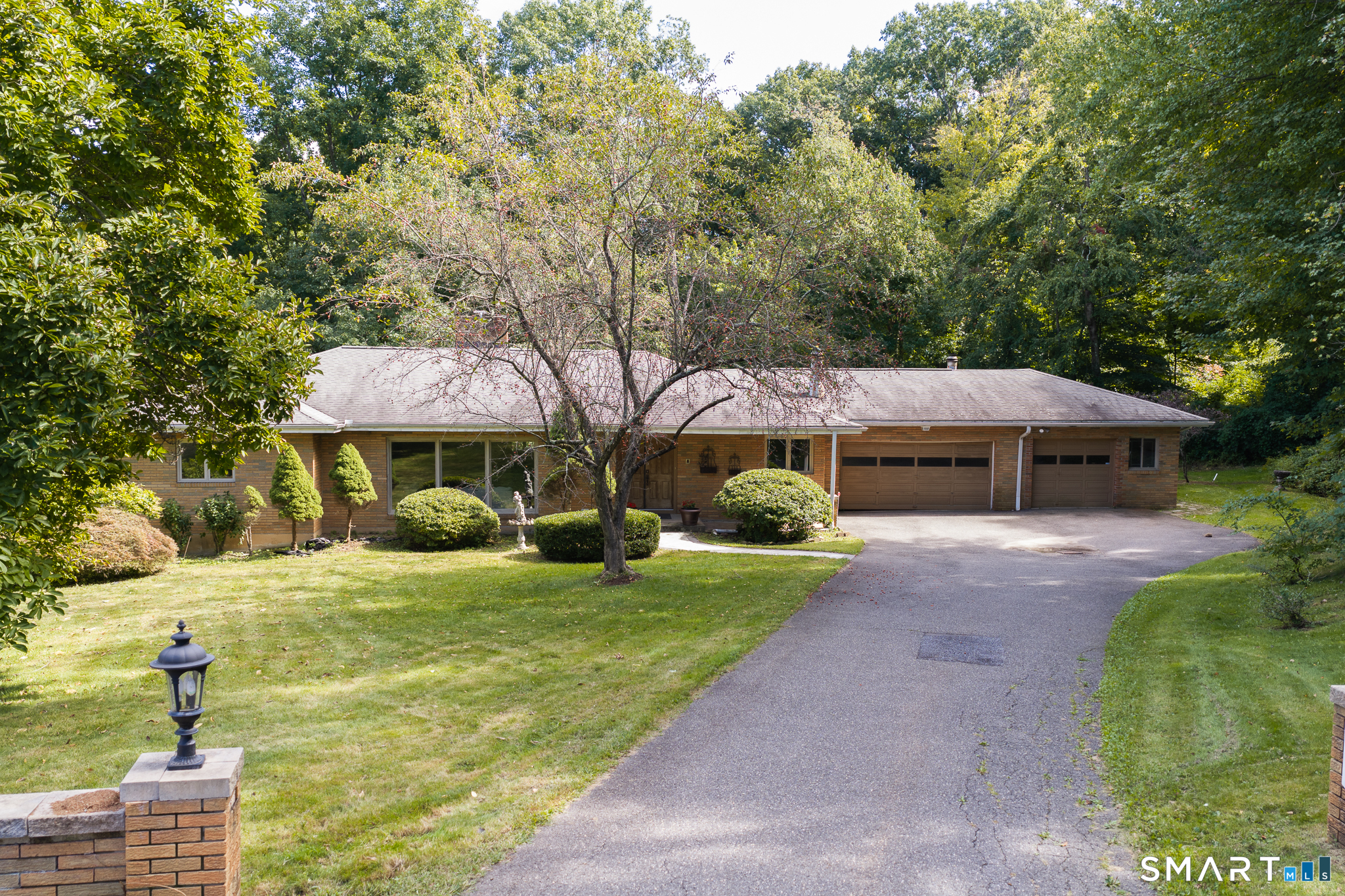 25 Juniper Road Middlebury CT 06762