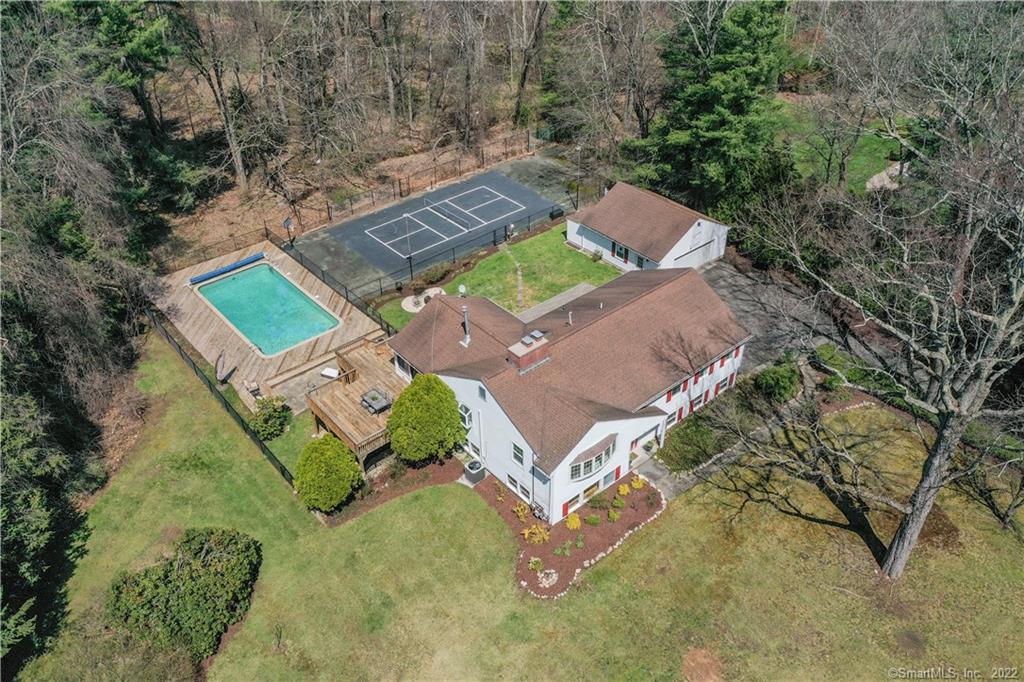 100 Rosewood Road Avon CT 06001