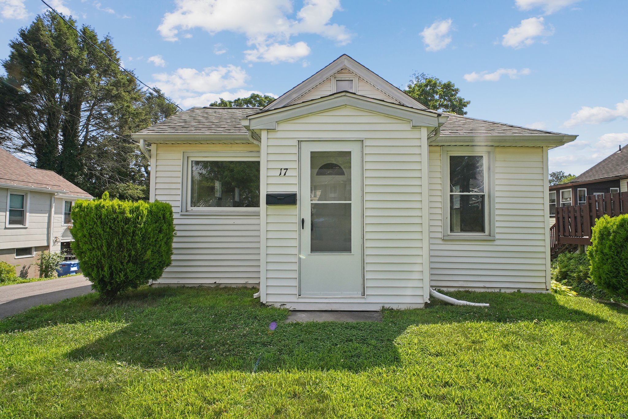 17 Overlook Avenue Bristol CT 06010