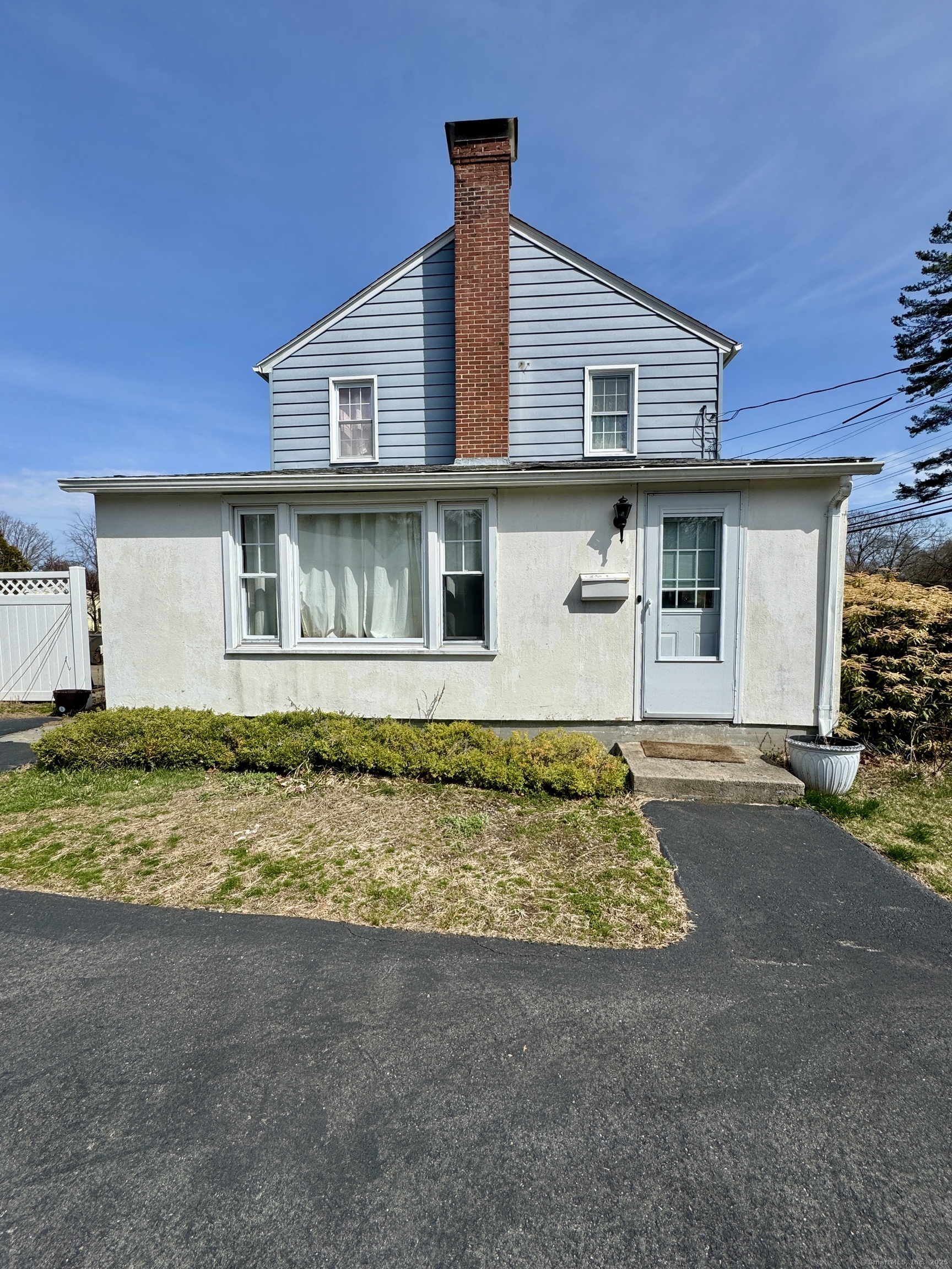 227 Hunters Road Norwich CT 06360
