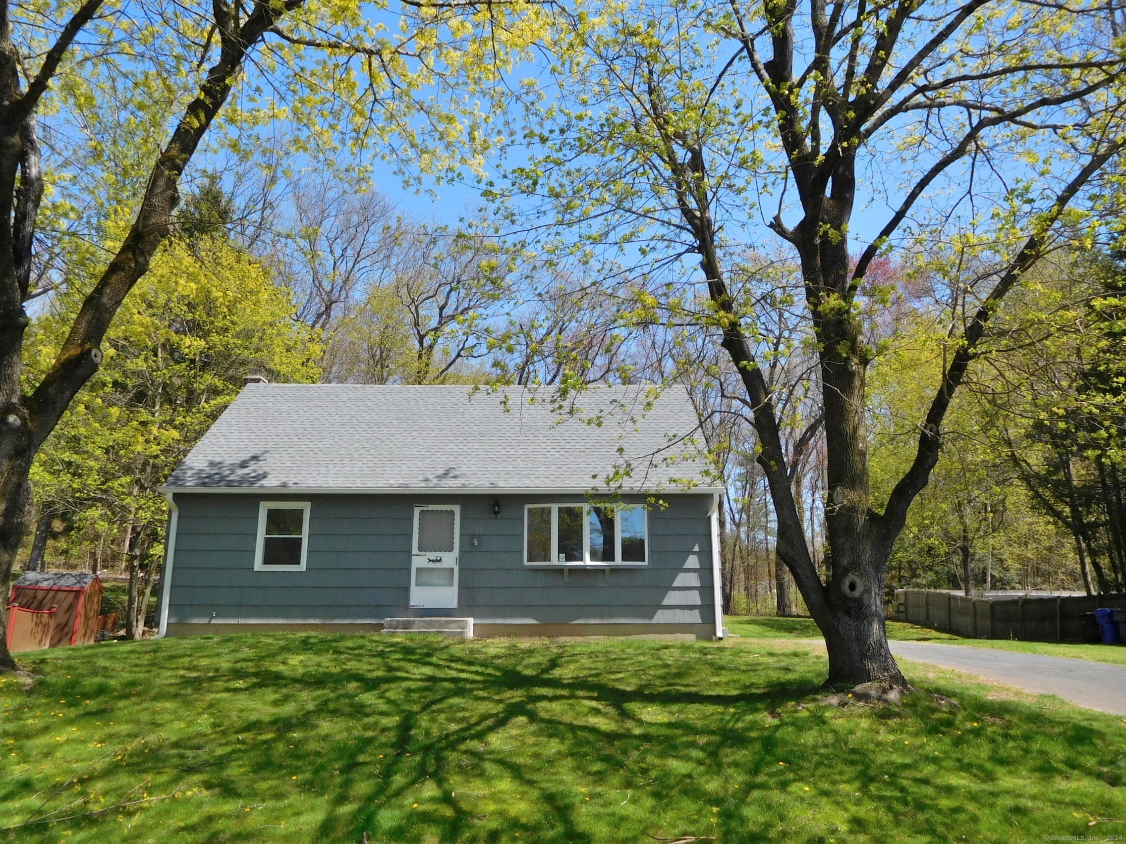 21 Kennedy Drive Enfield CT 06082