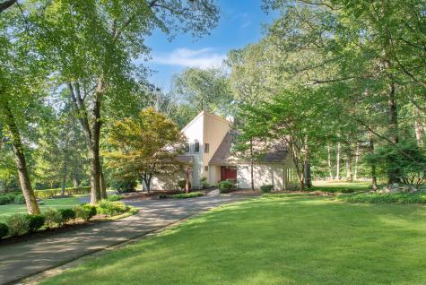18 Mine Hill Road Redding CT 06896