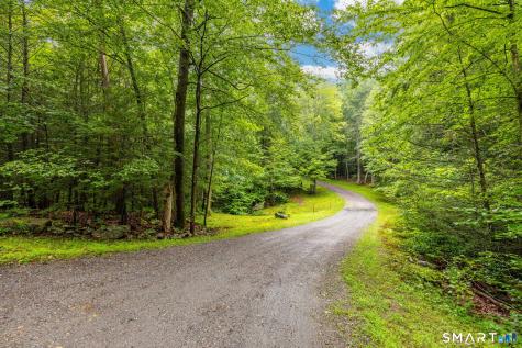 183 Steele Road New Hartford CT 06057