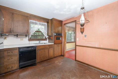 10 Horseshoe Drive East Granby CT 06026