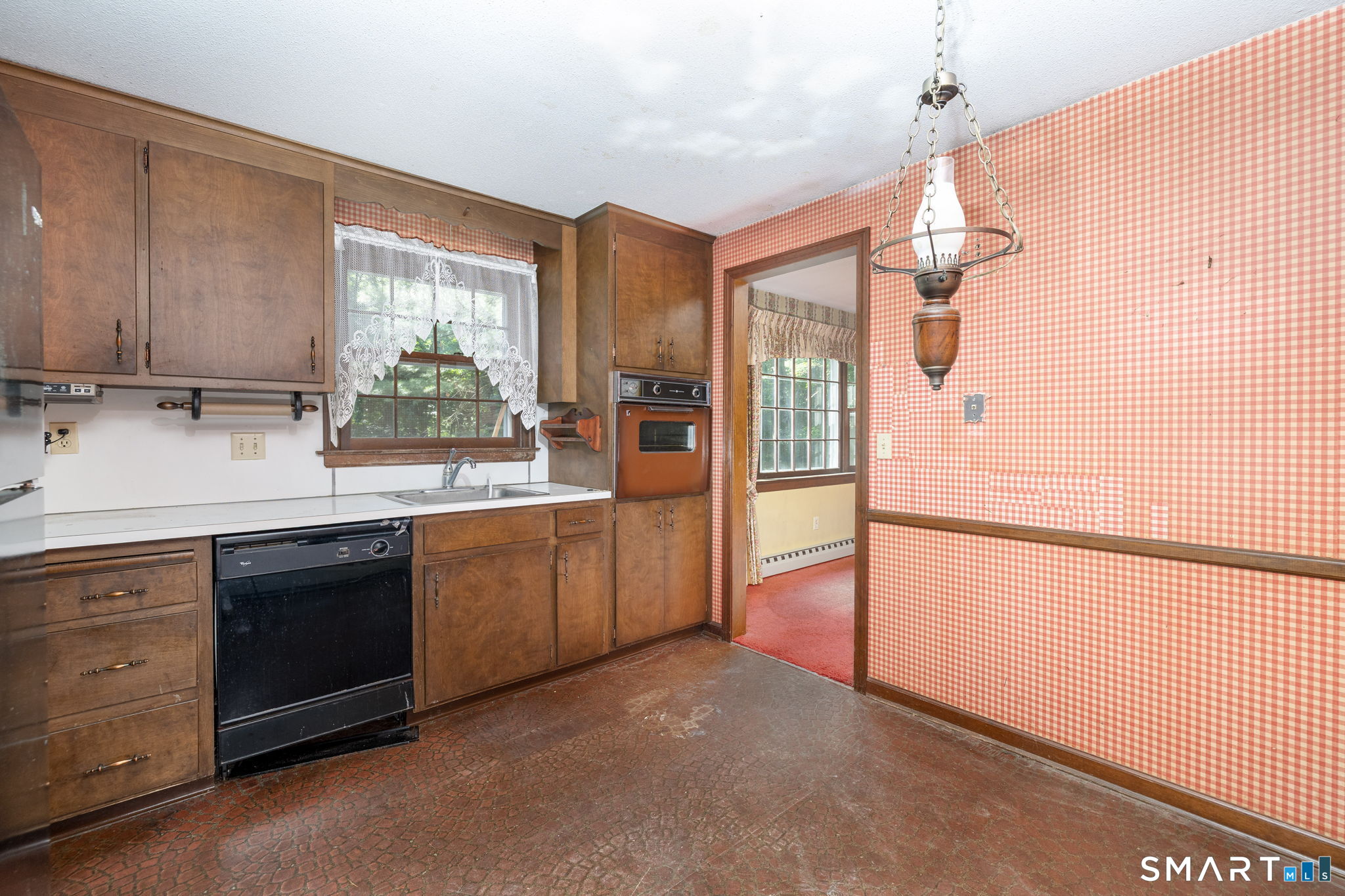 10 Horseshoe Drive East Granby CT 06026