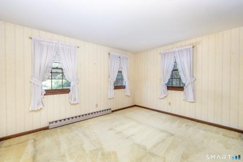 10 Horseshoe Drive East Granby CT 06026