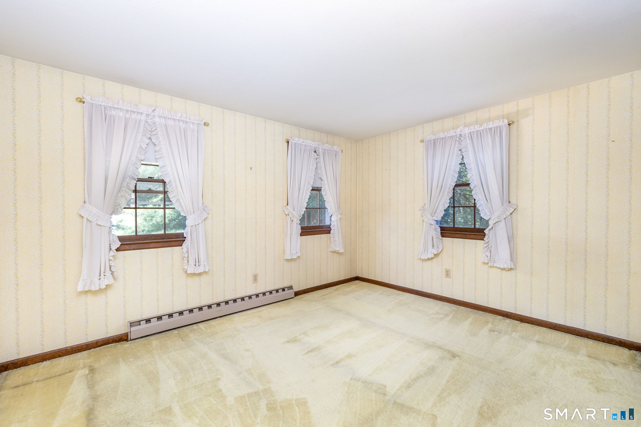 10 Horseshoe Drive East Granby CT 06026
