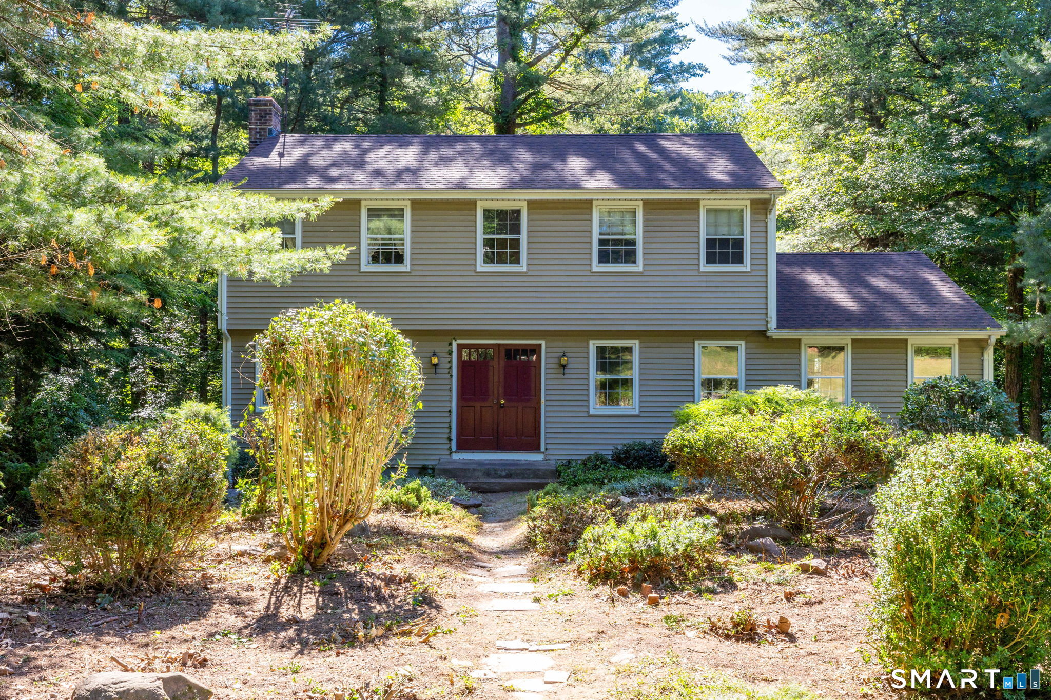 10 Horseshoe Drive East Granby CT 06026