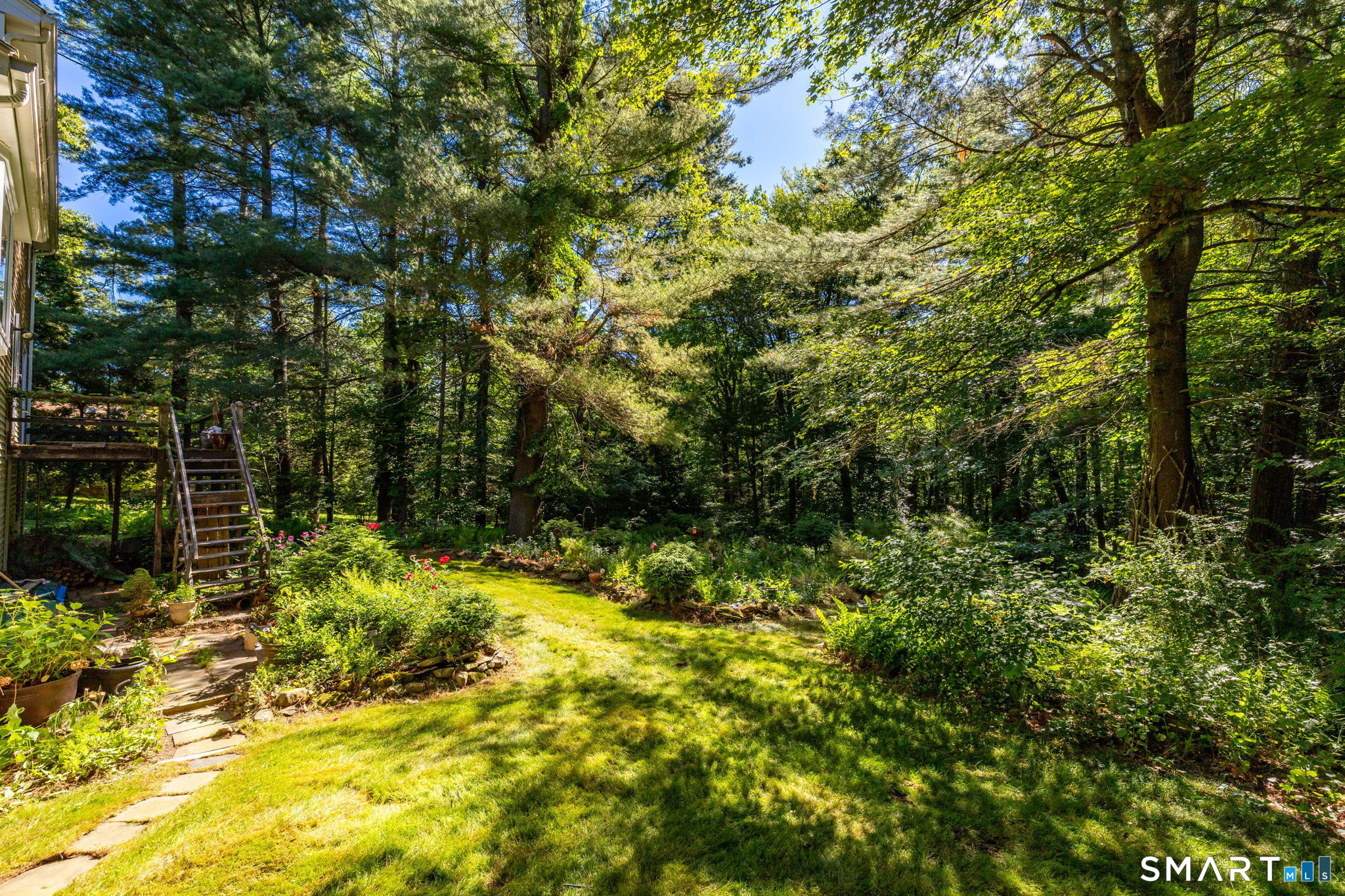 10 Horseshoe Drive East Granby CT 06026
