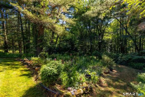 10 Horseshoe Drive East Granby CT 06026