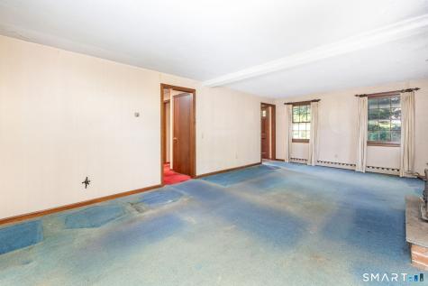10 Horseshoe Drive East Granby CT 06026