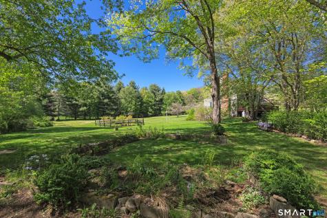9 Cemetery Road Newtown CT 06470